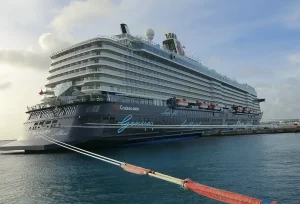 Bonaire cruisschip bij Kralendijk
